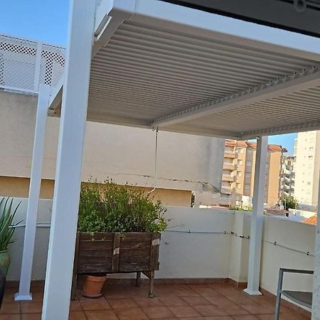 Triplex A 200 Metros De La Playa Apartman Gandía Kültér fotó