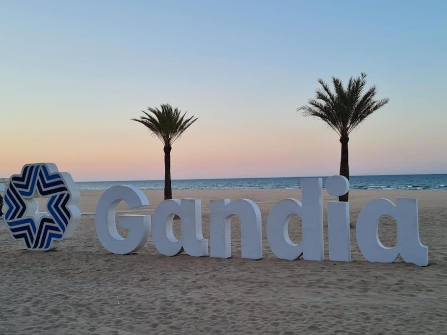 Triplex A 200 Metros De La Playa Apartman Gandía Kültér fotó