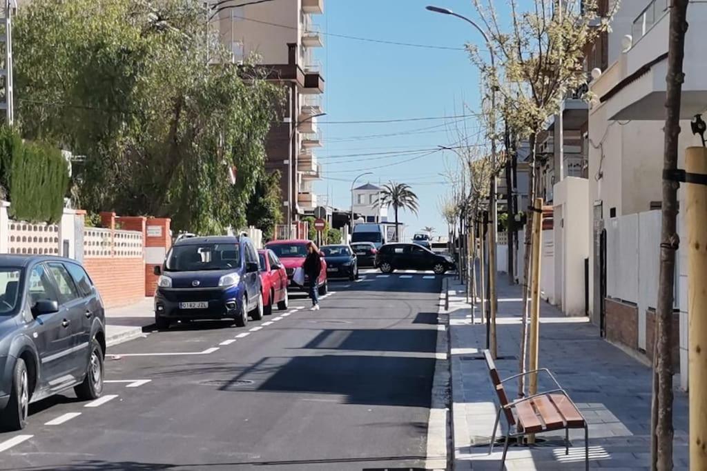 Triplex A 200 Metros De La Playa Apartman Gandía Kültér fotó