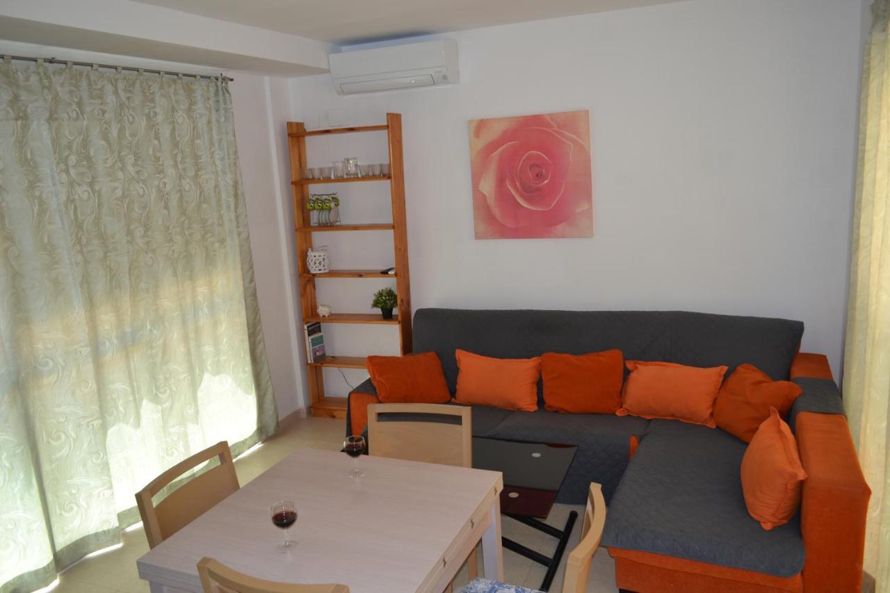 Triplex A 200 Metros De La Playa Apartman Gandía Kültér fotó